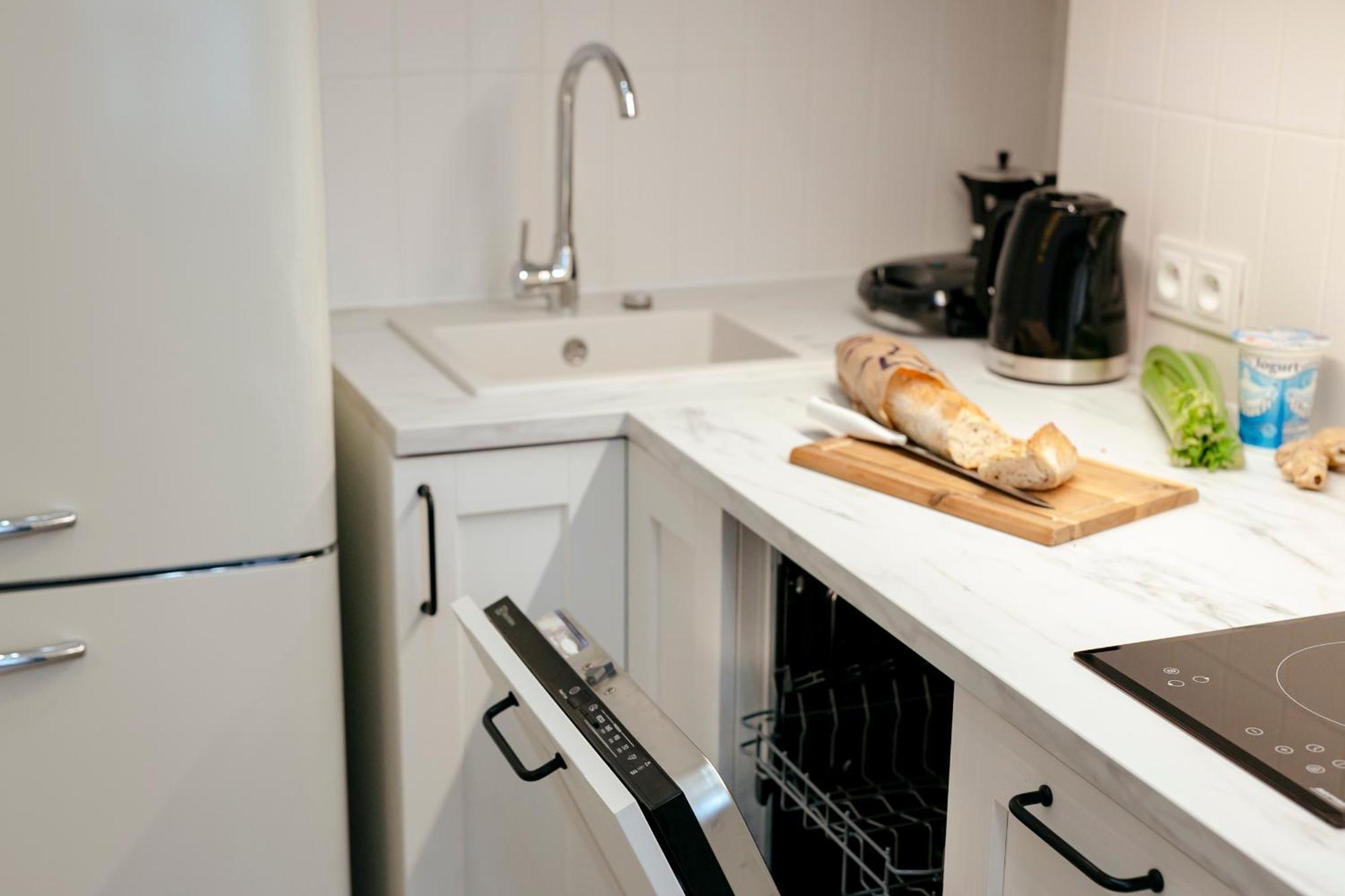 Pulawska 11 -Prywatny Apartament 4 Osobowy W Centrum Warszawy - Better Rental Warsaw Exterior photo